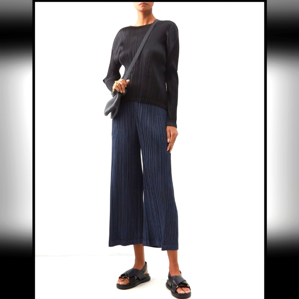 NWT PLEATS PLEASE ISSEY MIYAKE Technical-pleated cropped wide-legpants. Size 5